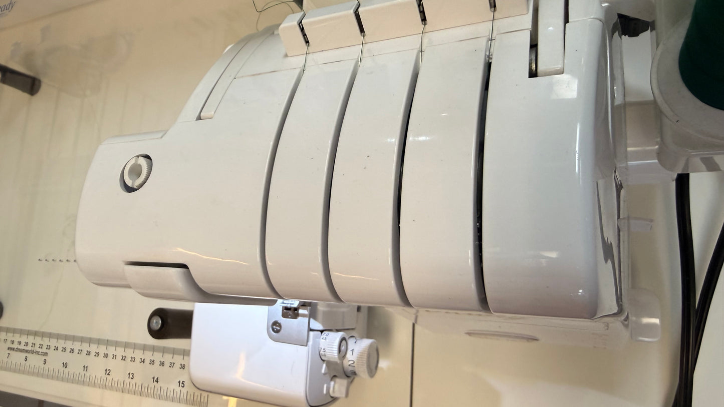 Baby Lock Victory Serger- Pre Owned