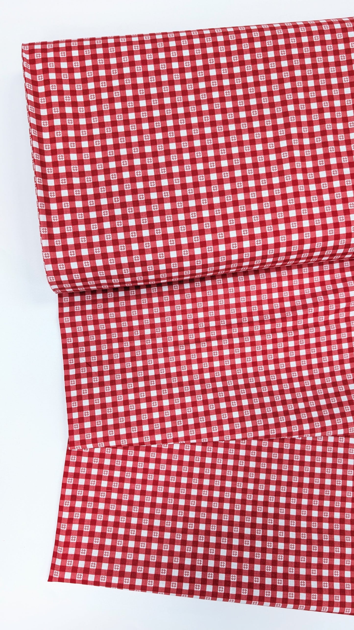 Northcott- Bernyard Christmas- Gingham Red