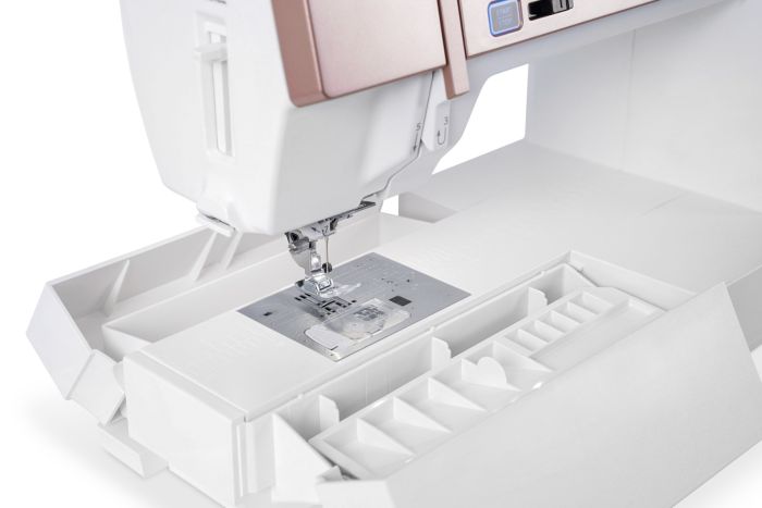 Janome Horizon Memory Craft 9410QC Sewing And Quilting Machine